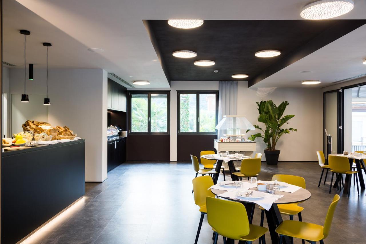 Goti Hotel Torbole Sul Garda Kültér fotó