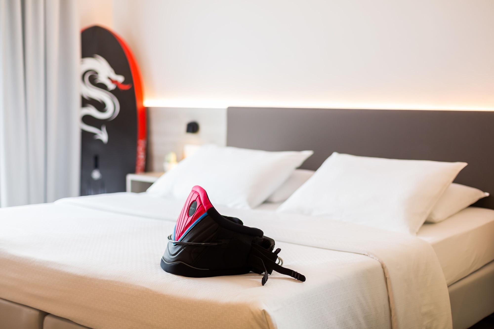 Goti Hotel Torbole Sul Garda Kültér fotó