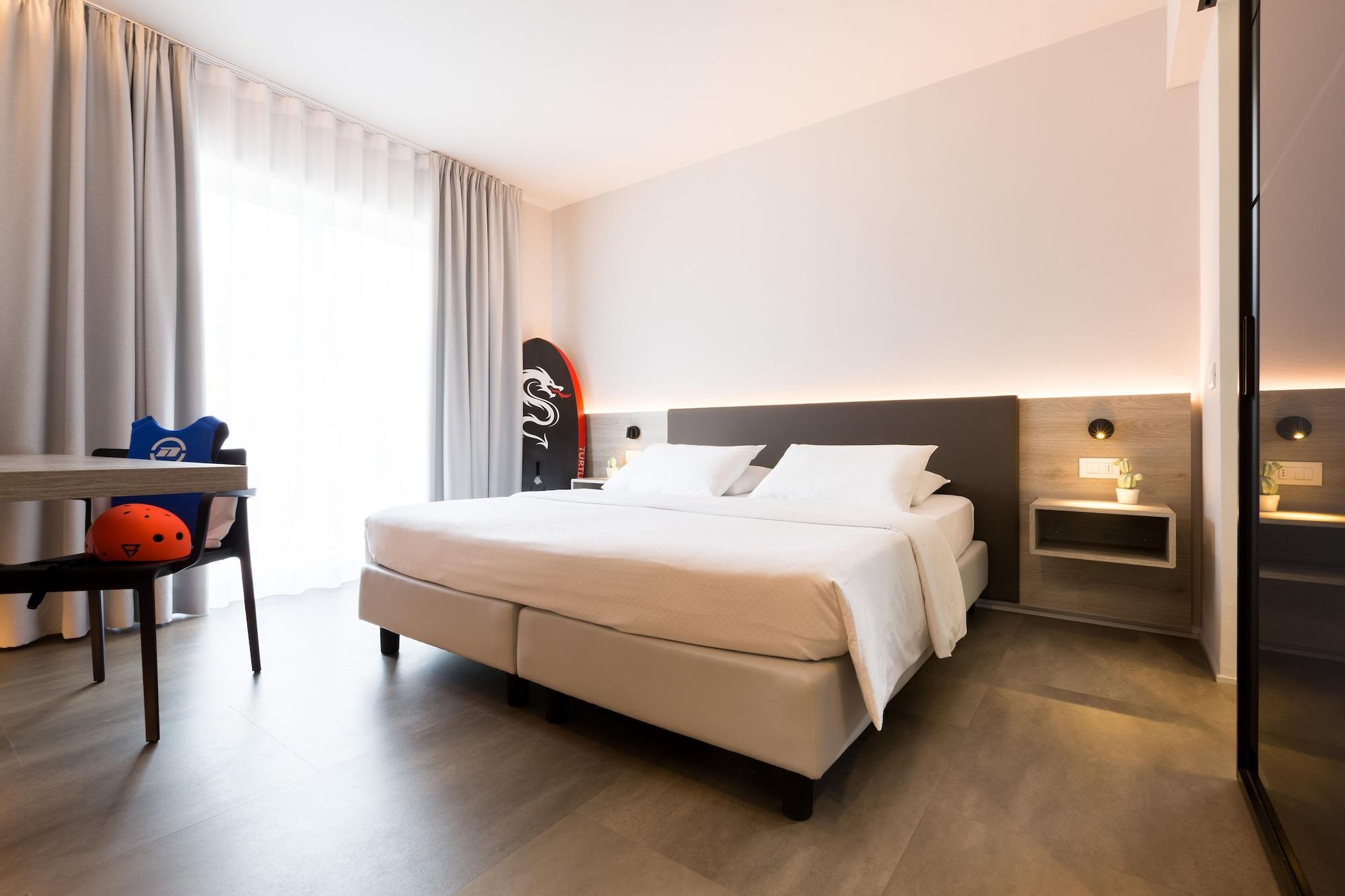 Goti Hotel Torbole Sul Garda Kültér fotó