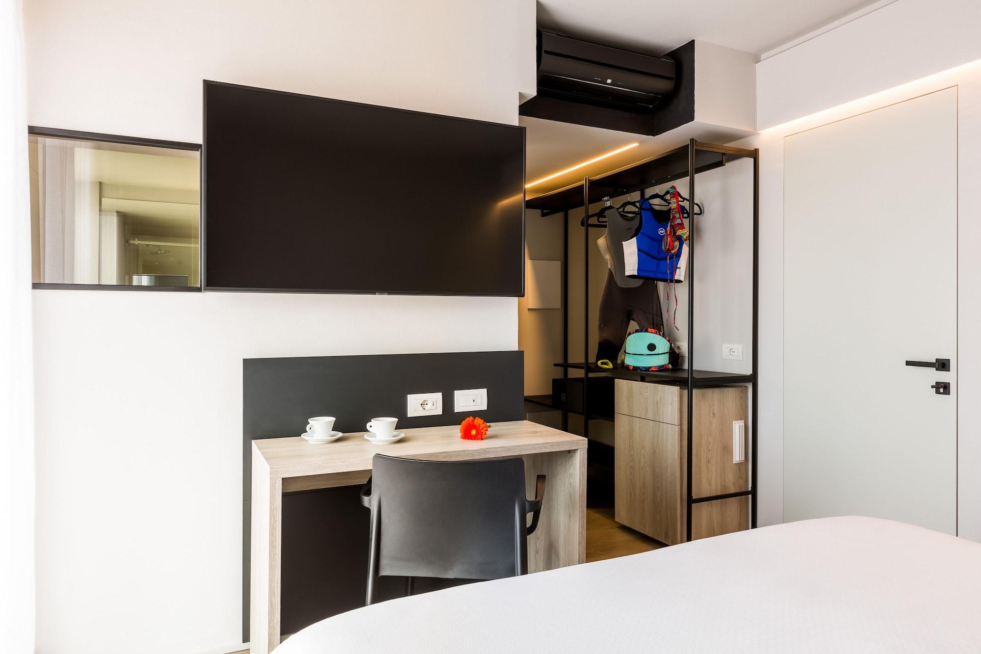 Goti Hotel Torbole Sul Garda Kültér fotó