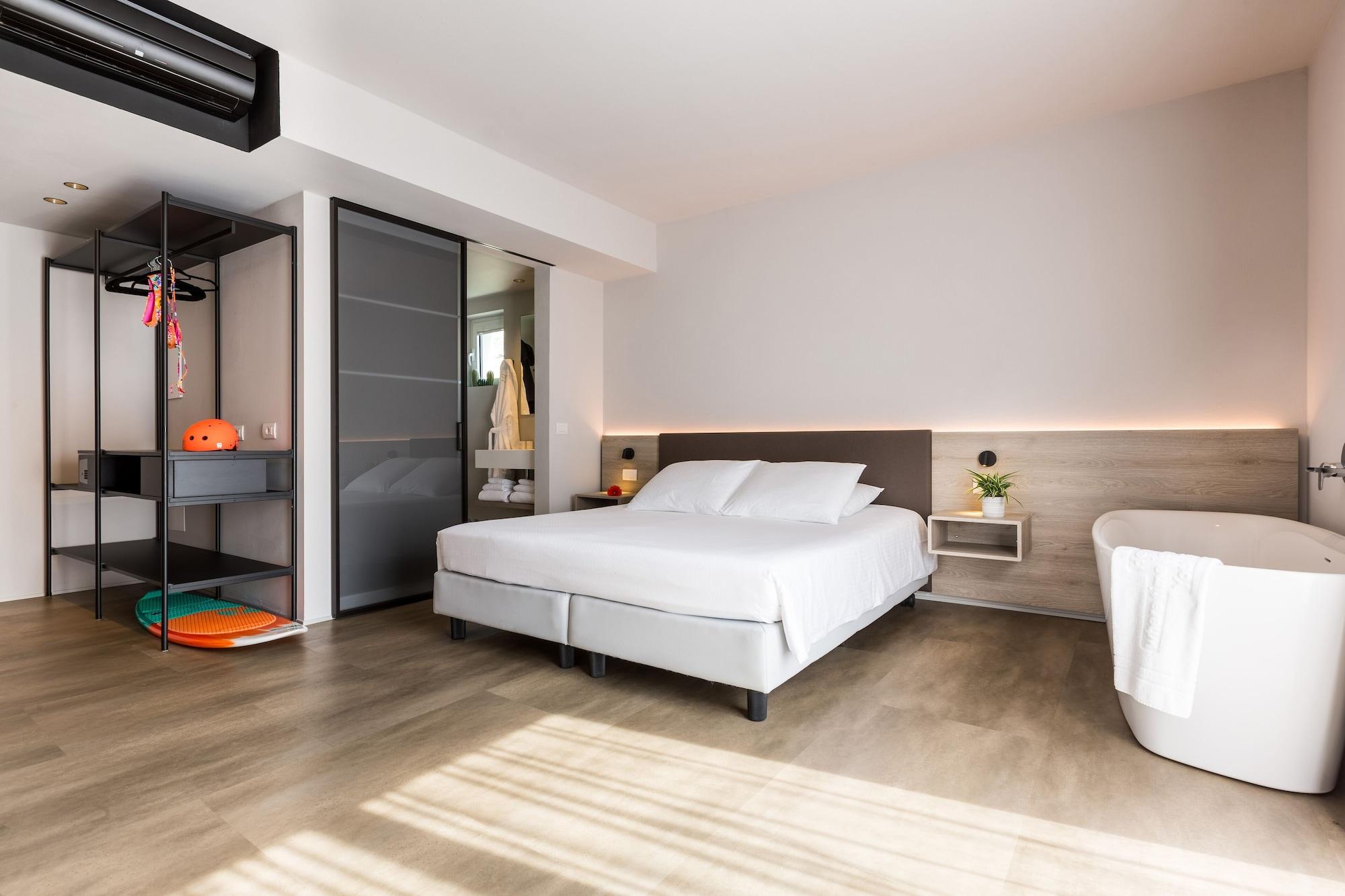 Goti Hotel Torbole Sul Garda Kültér fotó
