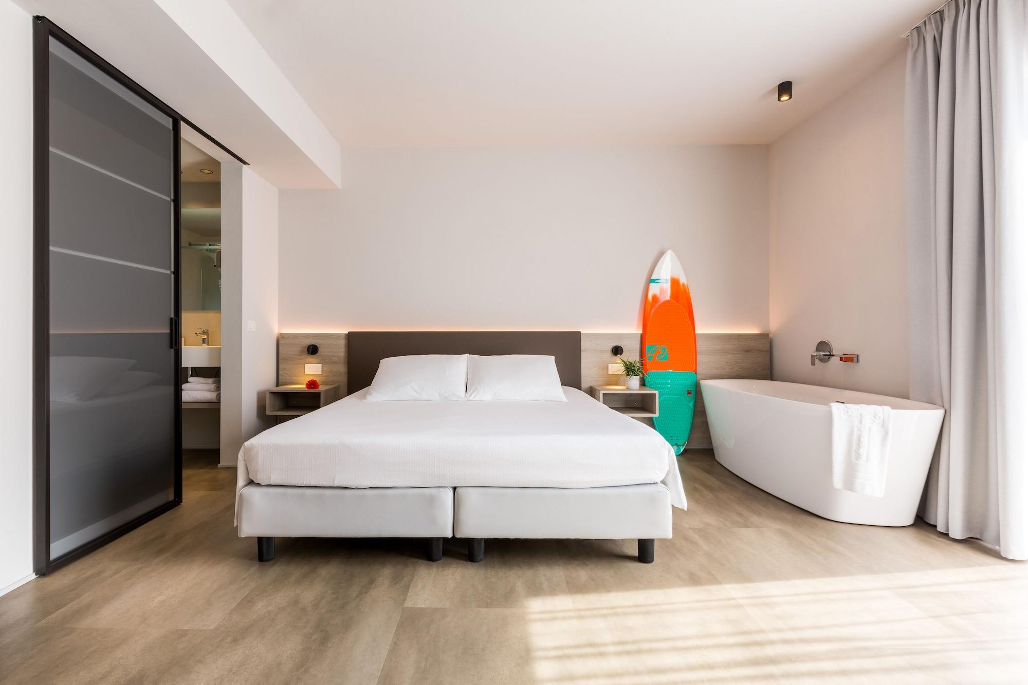 Goti Hotel Torbole Sul Garda Kültér fotó